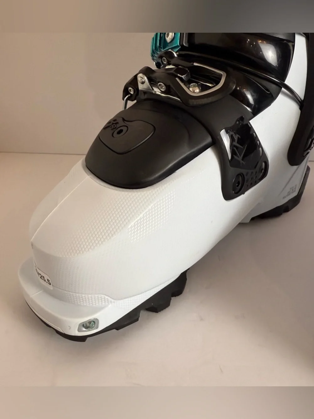 NWT DALBELLO Polar White & Black Chakra Elevate 115 T.I. ID Ski Boot